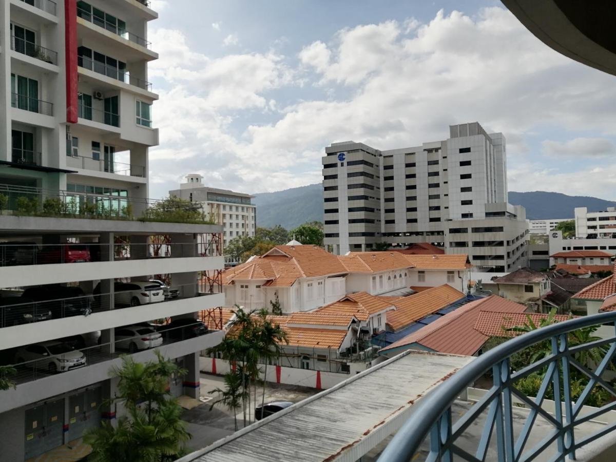 Apartemen Desa Pelangi George Town